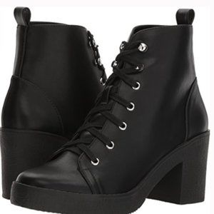 New STEVE MADDEN Abby Black Chunky Combat Lace Up Boots Bootie